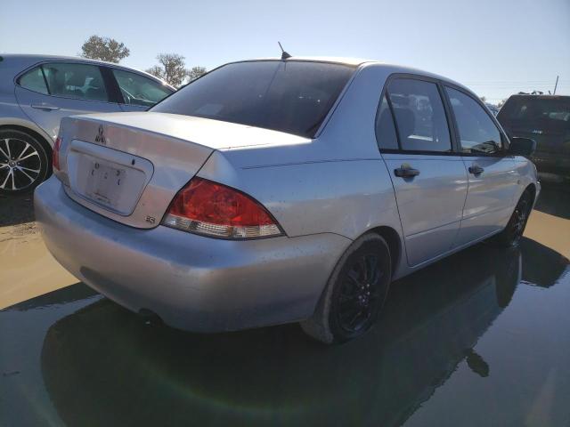 JA3AJ26E84U036435 - 2004 MITSUBISHI LANCER ES SILVER photo 3