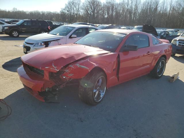 1ZVFT82H165191410 - 2006 FORD MUSTANG GT RED photo 1