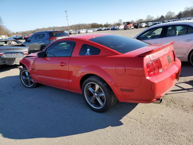 1ZVFT82H165191410 - 2006 FORD MUSTANG GT RED photo 2