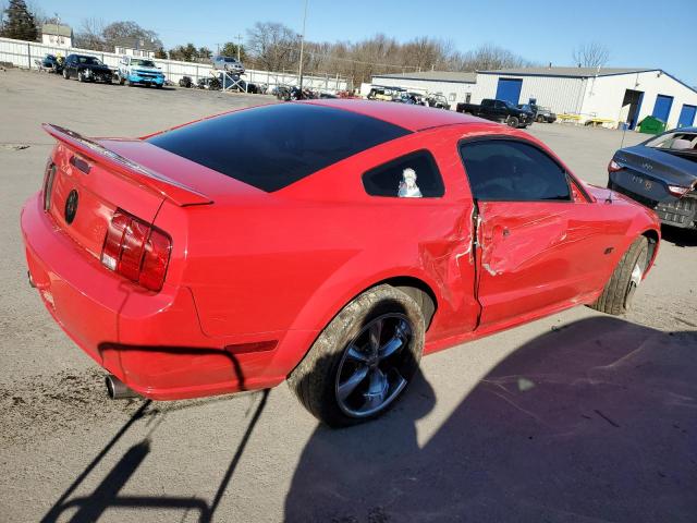 1ZVFT82H165191410 - 2006 FORD MUSTANG GT RED photo 3