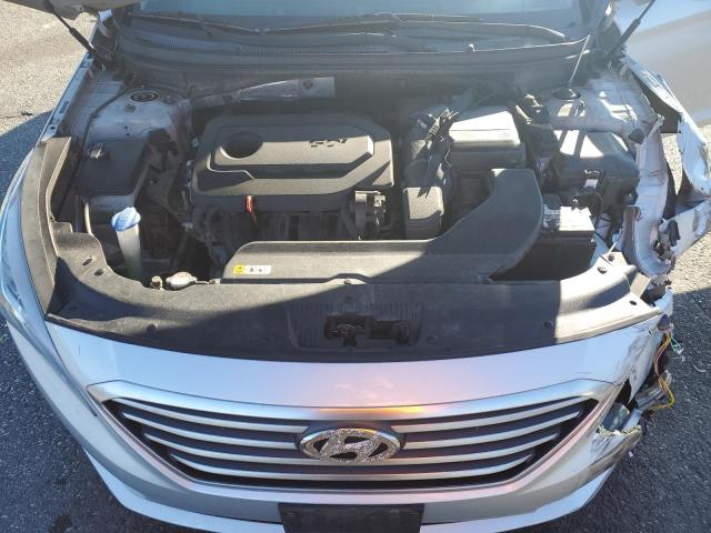 5NPE24AF9GH289239 - 2016 HYUNDAI SONATA SE SILVER photo 11