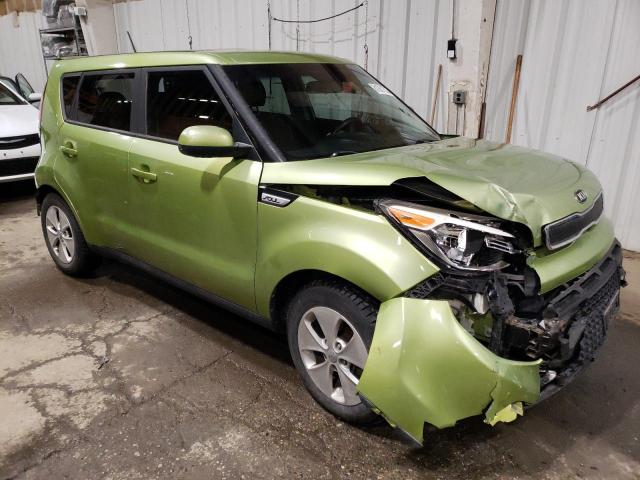 KNDJN2A20G7841755 - 2016 KIA SOUL GREEN photo 4