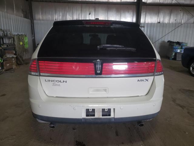 2LMDU68C97BJ35526 - 2007 LINCOLN MKS WHITE photo 6