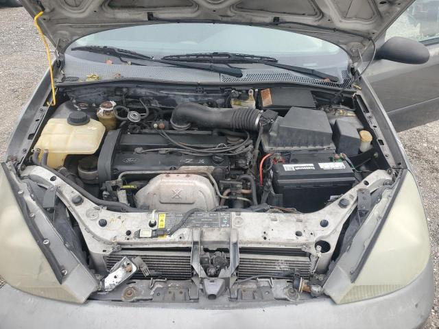 3FAFP31314R126833 - 2004 FORD FOCUS ZX3 GRAY photo 11