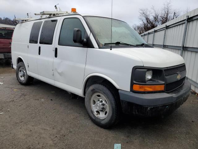 1GCWGFCA9E1198480 - 2014 CHEVROLET EXPRESS G2 WHITE photo 4