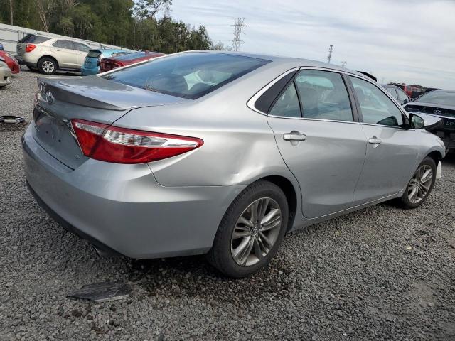 4T1BF1FK5HU372231 - 2017 TOYOTA CAMRY LE SILVER photo 3