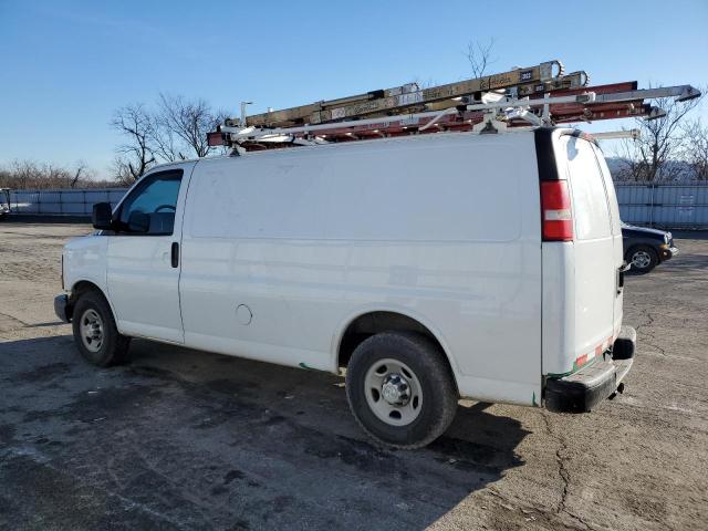 1GCWGFCF4F1158823 - 2015 CHEVROLET EXPRESS G2 WHITE photo 2