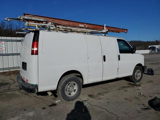 1GCWGFCF4F1158823 - 2015 CHEVROLET EXPRESS G2 WHITE photo 3