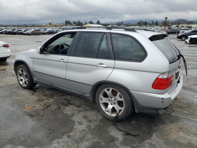 5UXFB33593LH43676 - 2005 BMW X5 4.4I SILVER photo 2