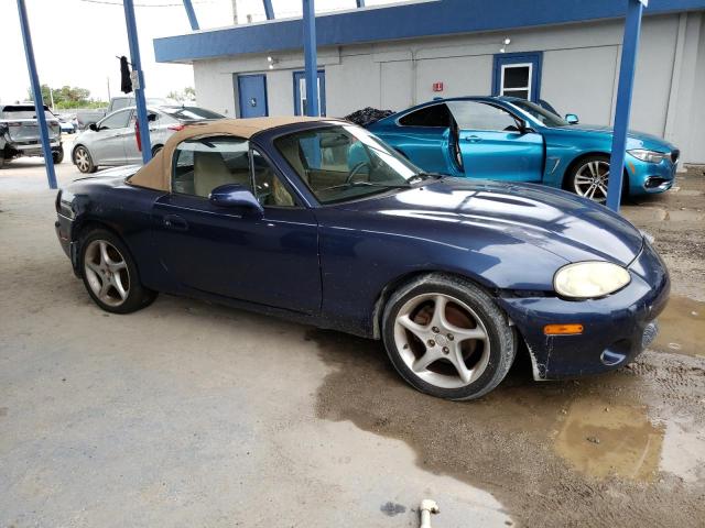 JM1NB353320219915 - 2002 MAZD MX-5 MIATA BASE BLUE photo 4