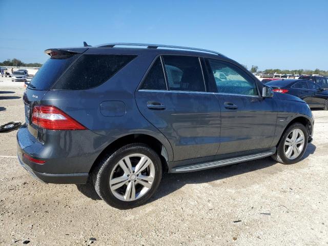 4JGDA5HB6CA042832 - 2012 MERCEDES-BENZ ML 350 4MATIC GRAY photo 3