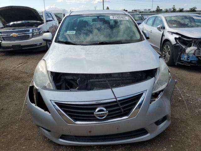 3N1CN7AP3CL864084 - 2012 NISSAN VERSA S 银色 照片 5