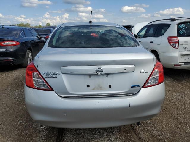 3N1CN7AP3CL864084 - 2012 NISSAN VERSA S 银色 照片 6