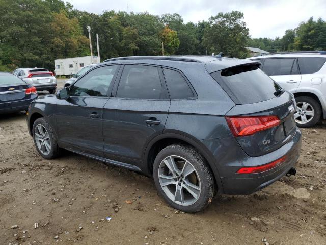 WA1BNAFY6L2053169 - 2020 AUDI Q5 PREMIUM PLUS CHARCOAL photo 2