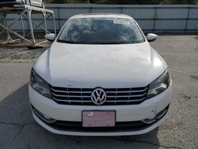 1VWBM7A32CC073997 - 2012 VOLKSWAGEN PASSAT SE Սպիտակ լուսանկար 5
