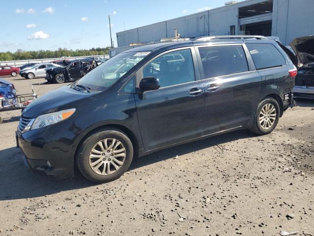 2015 TOYOTA SIENNA XLE, 