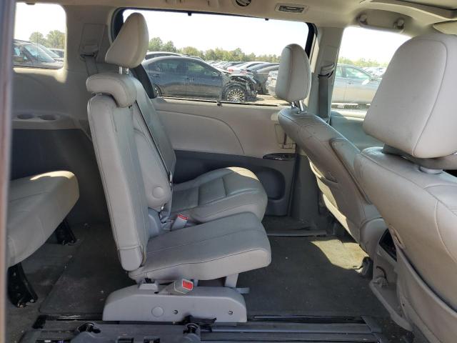 5TDYK3DC1FS639609 - 2015 TOYOTA SIENNA XLE BLACK photo 11