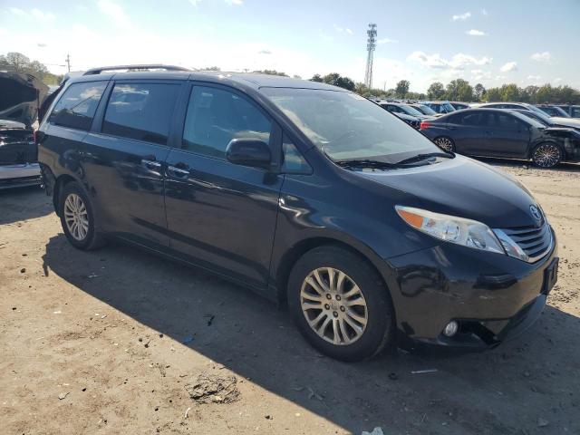 5TDYK3DC1FS639609 - 2015 TOYOTA SIENNA XLE BLACK photo 4