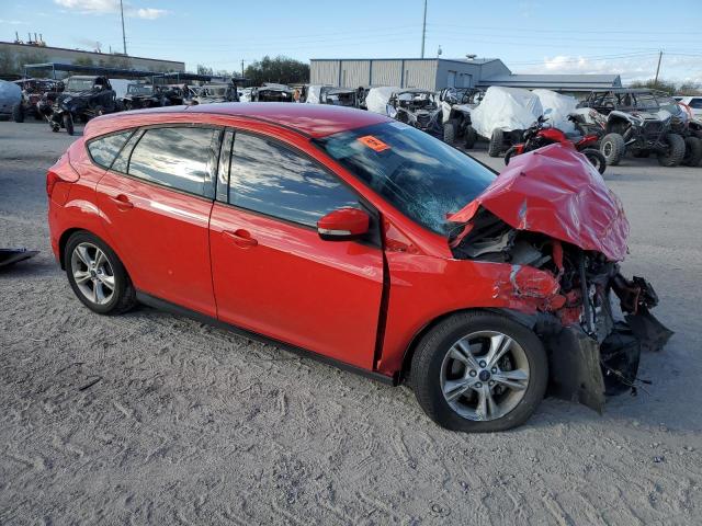 1FADP3K24EL413967 - 2014 FORD FOCUS SE RED photo 4