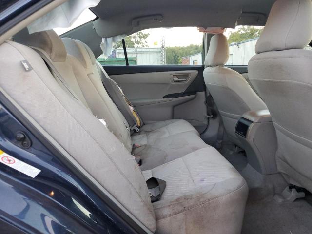 4T4BF1FK8FR496979 - 2015 TOYOTA CAMRY LE BLUE photo 10