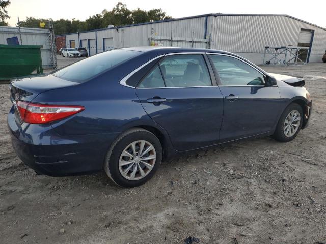 4T4BF1FK8FR496979 - 2015 TOYOTA CAMRY LE BLUE photo 3