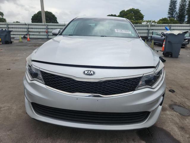5XXGT4L3XJG268993 - 2018 KIA OPTIMA LX Gümüş foto 5