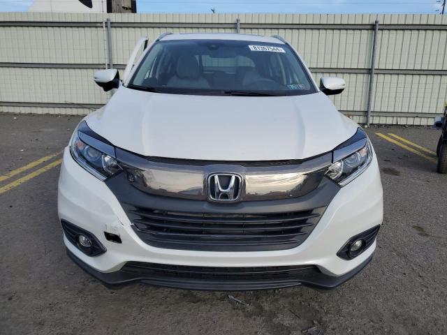 3CZRU6H59KM707008 - 2019 HONDA HR-V EX WHITE photo 5