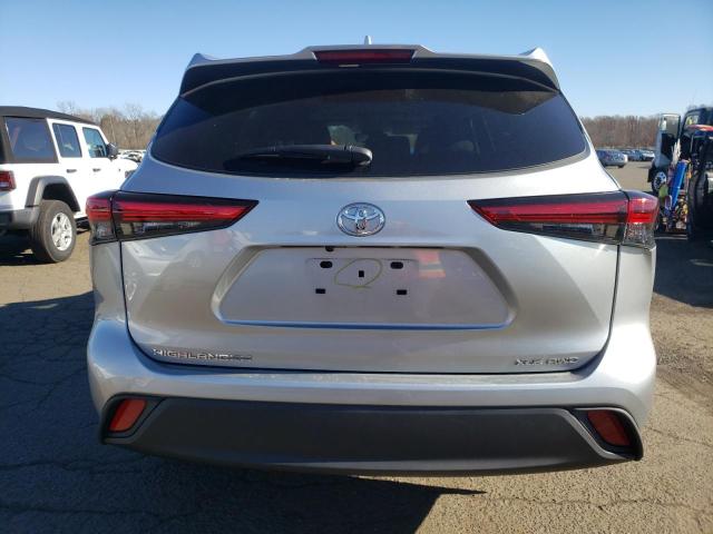 5TDGZRBH6NS222767 - 2022 TOYOTA HIGHLANDER XLE SILVER photo 6