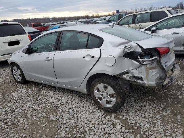 3KPFL4A79JE196890 - 2018 KIA FORTE LX SILVER photo 2