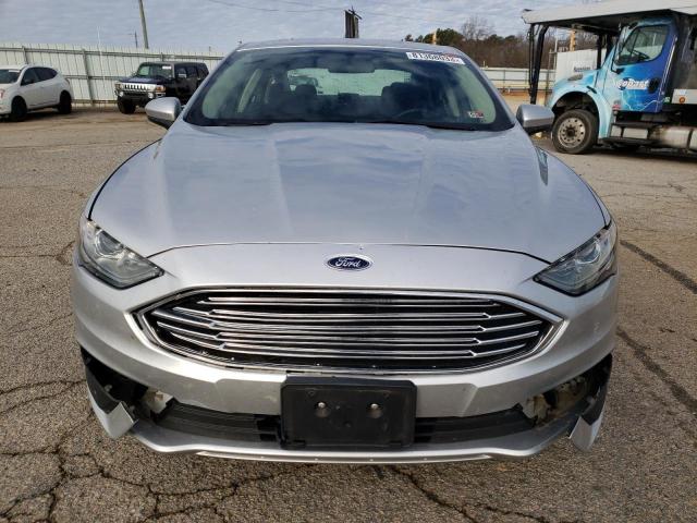 3FA6P0HD8JR251756 - 2018 FORD FUSION SE SILVER photo 5