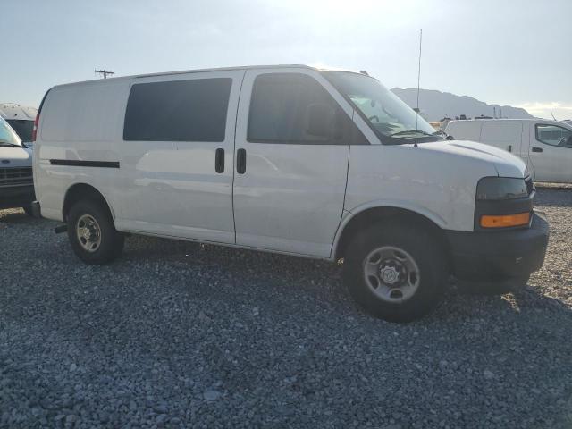 1GCWGAFP3K1371554 - 2019 CHEVROLET EXPRESS G2 WHITE photo 4