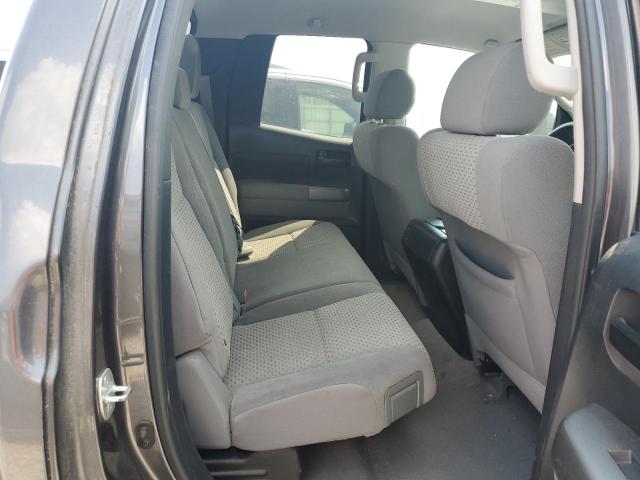 5TFRM5F16BX031370 - 2011 TOYOTA TUNDRA DOUBLE CAB SR5 GRAY photo 10