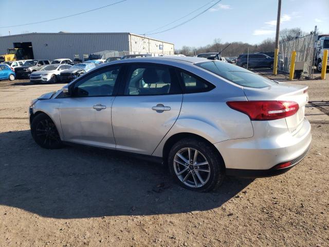 1FADP3F26FL383592 - 2015 FORD FOCUS SE SILVER photo 2