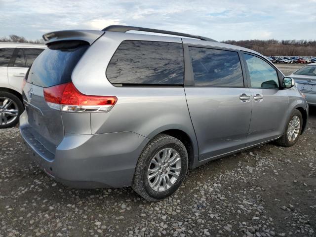 5TDYK3DC7CS204427 - 2012 TOYOTA SIENNA XLE SILVER photo 3