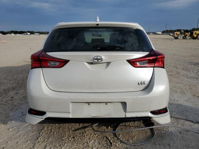 JTNKARJE9GJ500517 - 2016 TOYOTA SCION IM WHITE photo 6