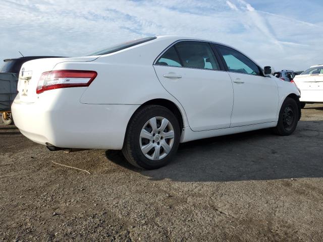 4T1BF3EK7BU665343 - 2011 TOYOTA CAMRY BASE WHITE photo 3