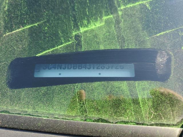 3C4NJDBB4JT283726 - 2018 JEEP COMPASS LATITUDE 黑色 照片 14