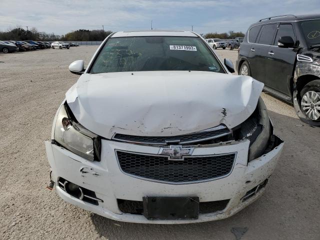 1G1PC5SB4D7162107 - 2013 CHEVROLET CRUZE LT WHITE photo 5