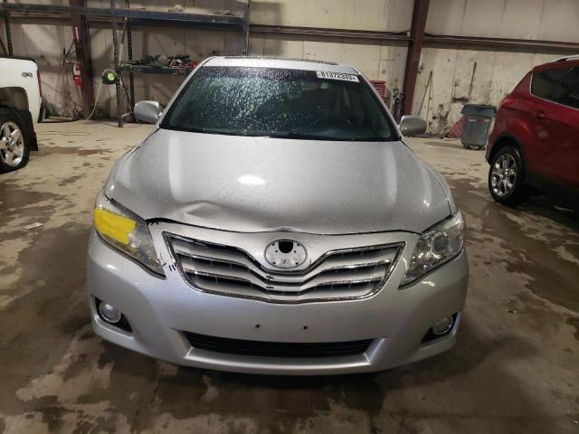 4T4BF3EK4BR099857 - 2011 TOYOTA CAMRY BASE SILVER photo 5