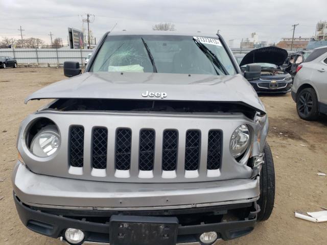 1C4NJRFB6HD210722 - 2017 JEEP PATRIOT LATITUDE GRAY photo 5