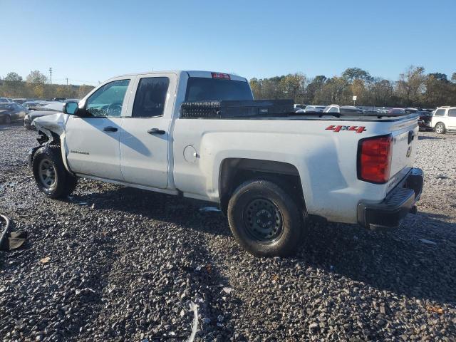 1GCVKNEC2JZ325262 - 2018 CHEVROLET SILVERADO K1500 WHITE photo 2