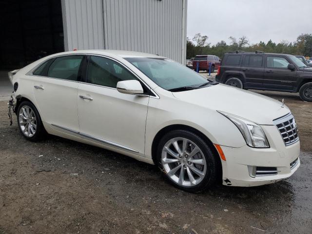 2G61P5S39D9205531 - 2013 CADILLAC XTS LUXURY COLLECTION CREAM photo 4