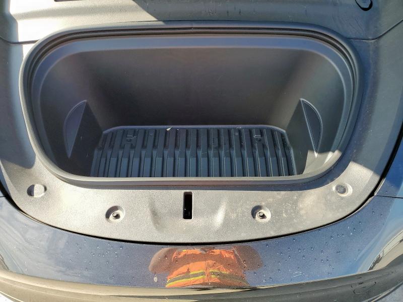 7SAYGAEE7RF082917 - 2024 TESLA MODEL Y Gri fotoğraf 19