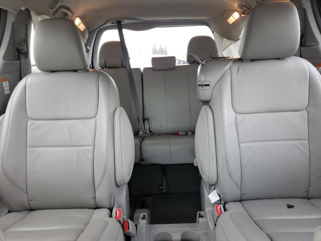 5TDYK3DC6FS600059 - 2015 TOYOTA SIENNA XLE GRAY photo 10