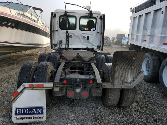 3AKJHLDR0NDNF7985 - 2022 FREIGHTLINER CASCADIA 1 თეთრი ფოტო 6