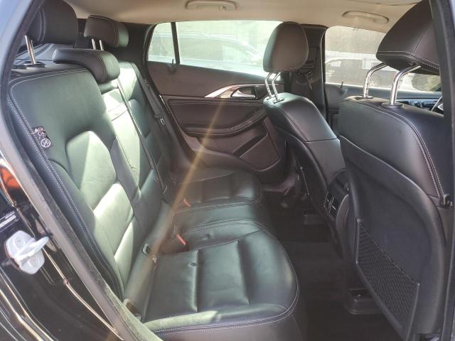 SJKCH5CR3HA025555 - 2017 INFINITI QX30 BASE BLACK photo 11