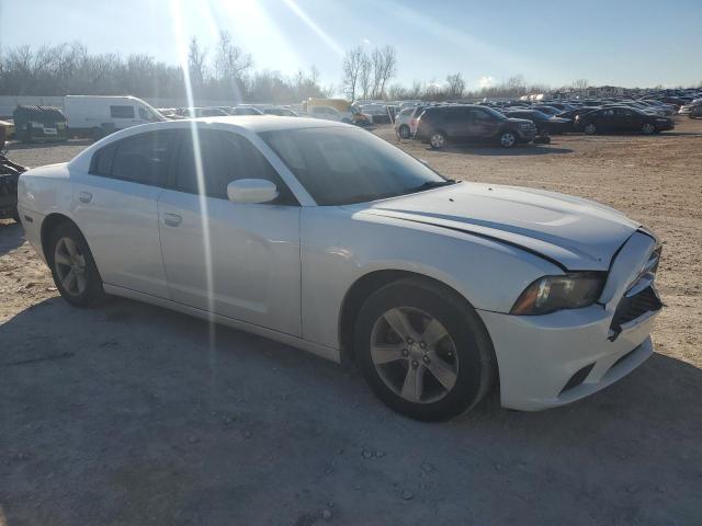 2C3CDXBG9DH702019 - 2013 DODGE CHARGER SE WHITE photo 4