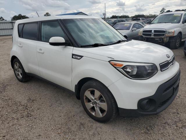 KNDJN2A28J7888880 - 2018 KIA SOUL თეთრი ფოტო 4