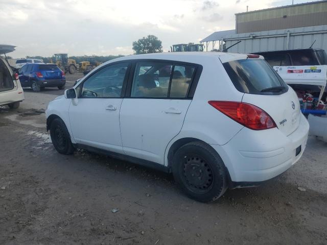 3N1BC1CPXBL422610 - 2011 NISSAN VERSA S WHITE photo 2