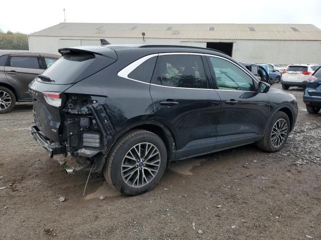 1FMCU0LZ4NUA24020 - 2022 FORD ESCAPE TITANIUM BLACK photo 3